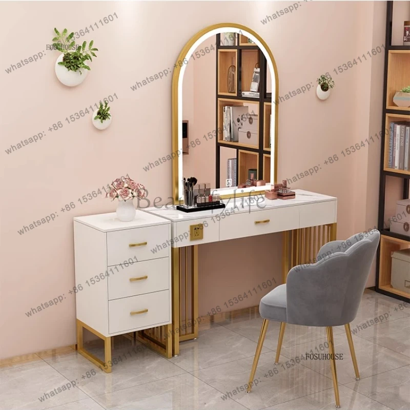 طاولة تجميل احترافية X4 للمتاج - مراجعة Beauty Makeup Studio وسعره