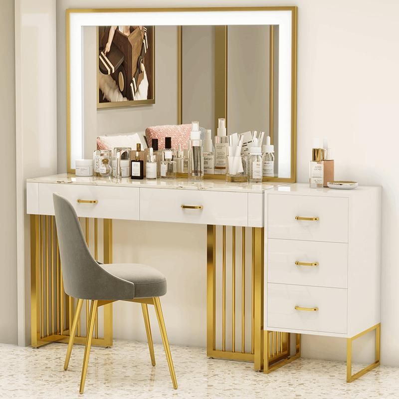 طاولة مكياج فاخرة للمتاجر الاح - مراجعة Beauty Makeup Studio وسعره