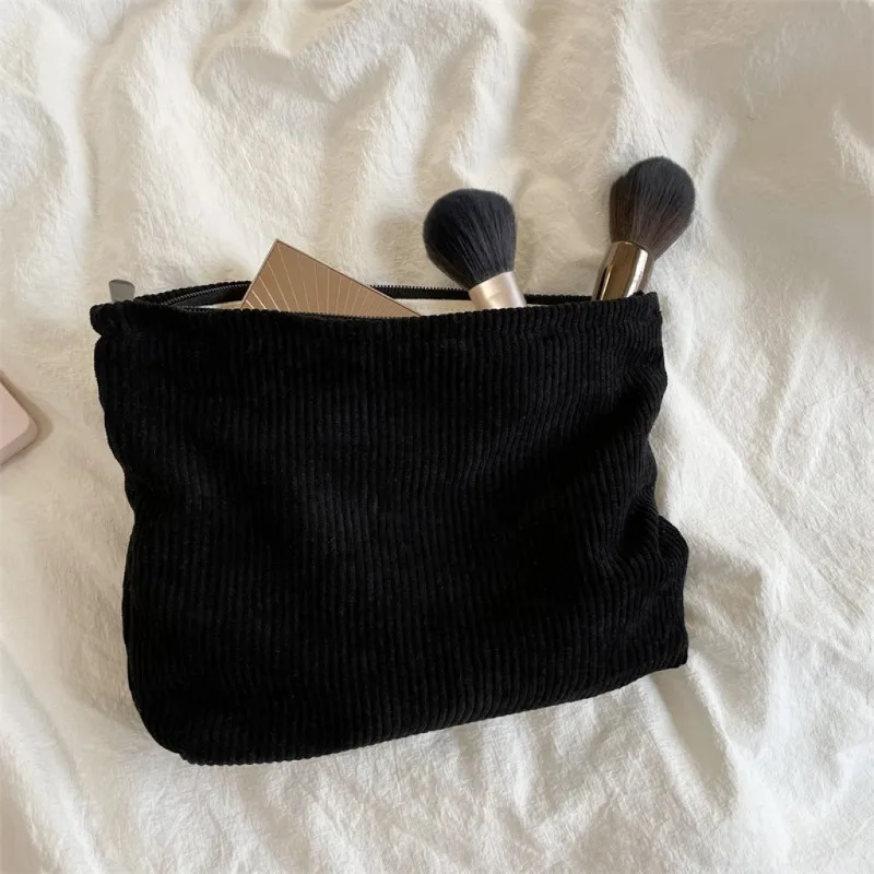 سروال قصير للسفر حقيبة مستحضرا - مراجعة Beauty Bag Makeup وسعره